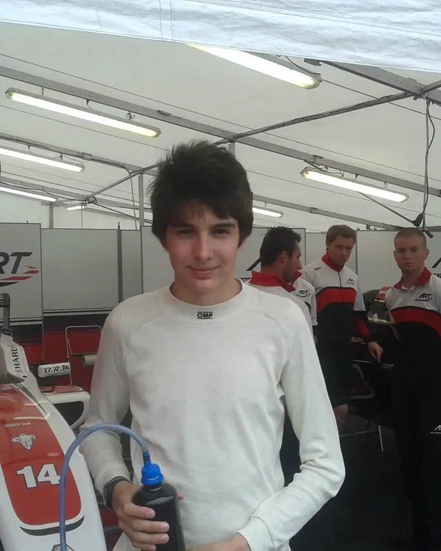 Portrait de Esteban Ocon.
